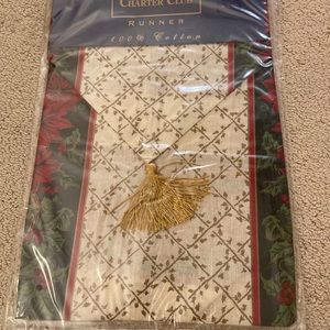 Charter club Ivory Holly table Runner-NWOT